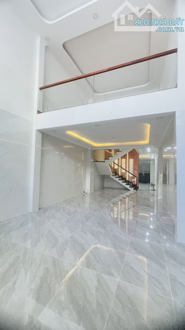 5x24 3 lầu hẻm ô tô 6m Trần Văn Hoàng, F9 Tân Bình. Giá 15 tỷ. - 5