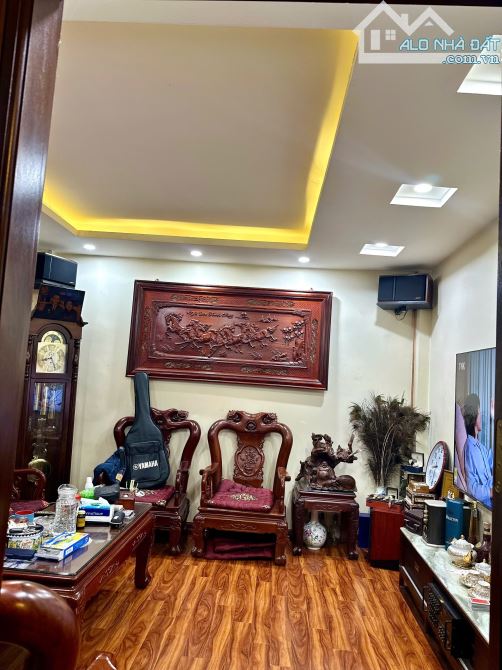Bán nhà riêng ngõ 41 phố Thịnh Quang,Đống Đa dt 49 m2 xây 4 tầng giá 9 tỷ - 5