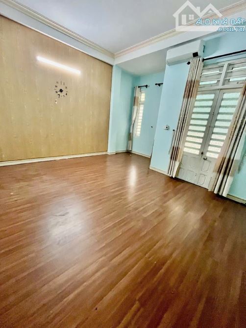 HÀNG HIẾM! Bán nhà 2.5 tầng MT Đa Mặn 5 ngay Bùi Tá Hán, Nam Việt Á - 90m2 - Giá 7 tỷ x - 5