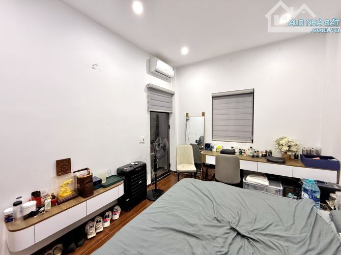TRƯƠNG ĐỊNH , 33M2 x 5T MỚI TINH, 3 GÁC ĐỖ CỬA , NGÕ NÔNG , FULL NỘI THẤT , 6,8 TỶ - 5