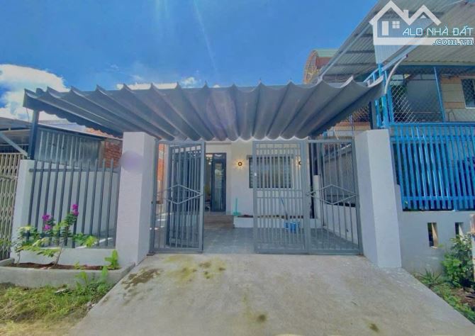 Bán Bán Bán Gấp Căn nhà ở Tân Phú Trung Củ Chi 157m2 900triệu Sổ Hồng riêng Bao Phí - 5