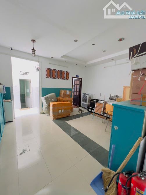 CẦN BÁN NHÀ 04 TẦNG MẶT TIỀN ĐƯỜNG HOÀNG VĂN THỤ, TP NHA TRANG 16,5 TỶ - 5