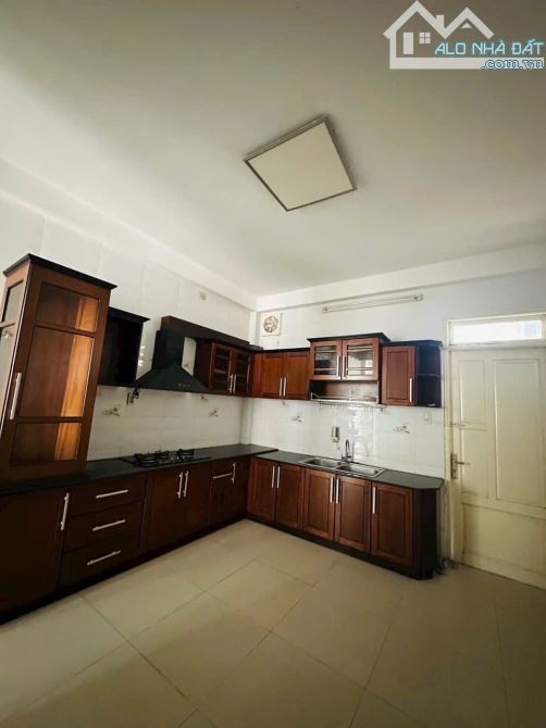 Bán Nhà Ngô Quyền 52,6m2 Chỉ Với 6,2 Tỷ Ô Tô Tận Nơi 3 Tầng Kiên Cố - 5