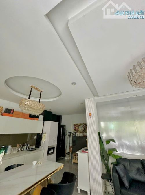 Nhà 4 Tầng Mặt Tiền Kiệt Lê Minh Thông Trường Chinh ô tô 7 chỗ Quay Đầu - 5