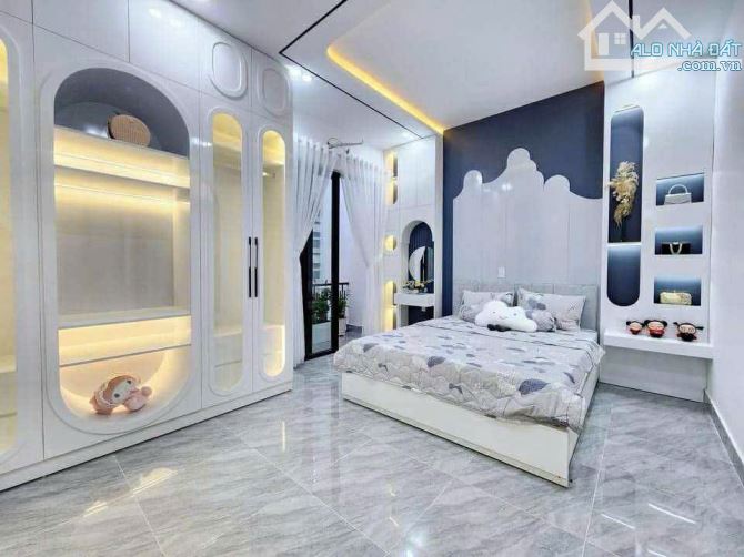 📌📌📌LÀM VIỆC TRỰC TIẾP GIÁ TỐT !!!bán nhà 3 tầng mặt tiền lê văn thịnh - 5