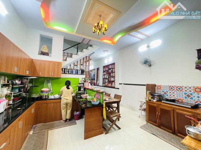 NGỘP BANK Nhà 3 tầng KHU PHÂN LÔ đường ĐẠI HẢI 3 xã XTT H. HÓC MÔN dt 90m2(5x18) Đường 12m - 5