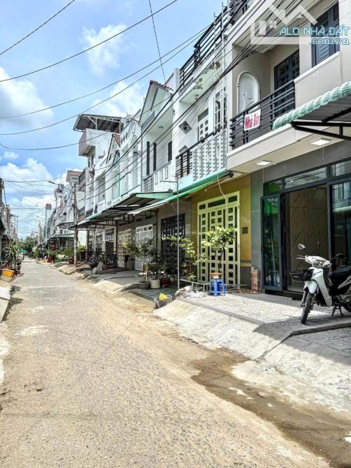 CẦN BÁN NHÀ 3 TẦNG MẶT TIỀN ĐƯỜNG SỐ 23 KHU THỚI NHỰT - 5