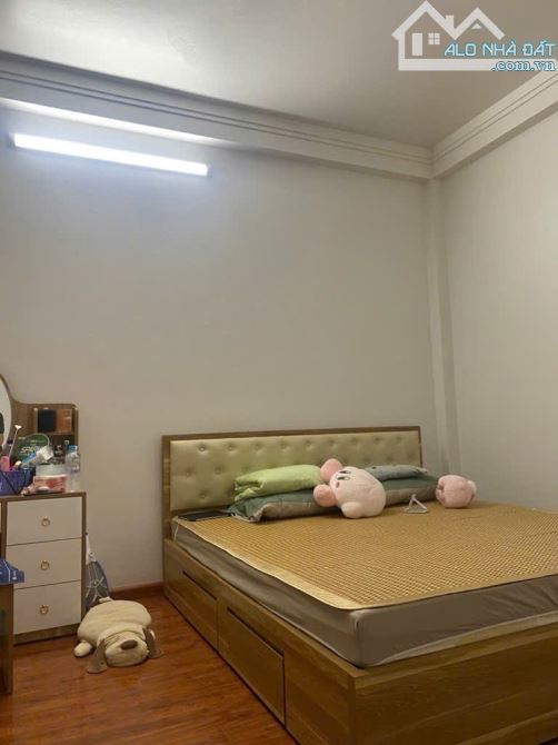 Bán nhà 75 Hồ Tùng Mậu, lô góc 30m x 5T, dân xây, ô tô, kinh doanh 7,3 tỷ - 5