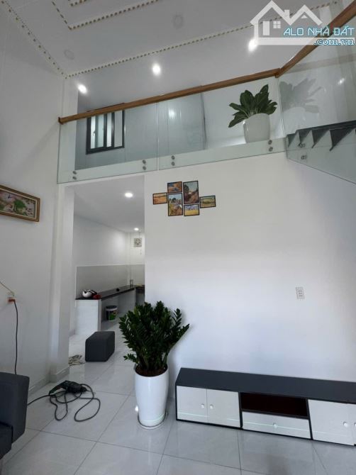 Gấp bán nhà 2 tầng -Linh xuân - 52M² - 5