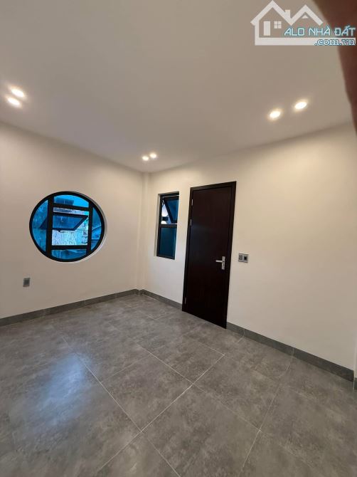 Cần bán Nhà 3 tầng xây độc lập lô góc ngõ đường Giải Phóng - Trường Thi - Nam Định: - 5