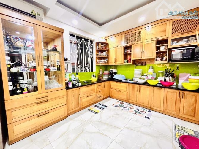 Bán nhà phố Bồ Đề - DT 100 m2 - Dân xây chắc chắn, ấm cúng, sạch sẽ, ở ngay - giá 15,9 tỷ - 5