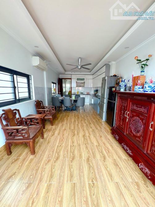 Bán gấp-Tôn Đức Thắng- Phân lô-Ô tô tránh-Kinh doanh-6t thang máy-100m2-27 tỷ - 6