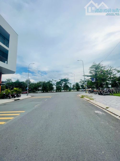 Vị trí vàng! Bán nhà MT đường Lê Hiến Mai ,Thạnh Mỹ Lợi 16x22m view sông Sài Gòn - 116 tỷ - 6