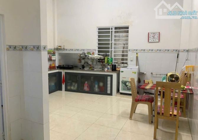 GẤP !!! Cần bán nhà hẻm oto Thới Tam Thôn Hóc Môn 4x19 ( 98m2 ) 890 TRIỆU Sổ hồng riêng - 6