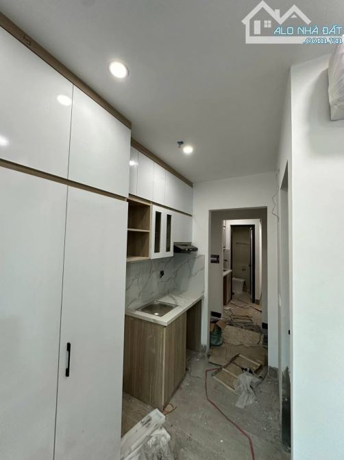 Bán CCMN Pháo Đài Láng, Đống Đa, 50m2, 7 tầng, mặt tiền 8.5m, giá 15.9 - 6