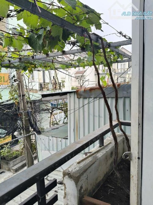 Nhà 3 tầng đường TÔ NGỌC VÂN sát Chợ THẠNH XUÂN phường TX Q12 dt 63m2 (4,5mx14m) Hẻm Ôtô - 6