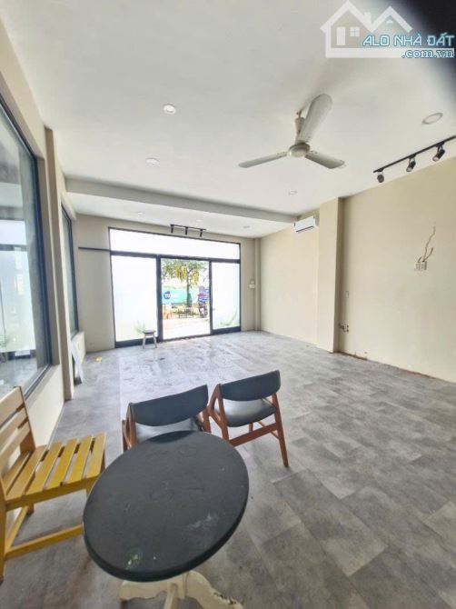 CĂN GÓC MẶT TIỀN GÒ CÁT – NỞ HẬU – DIỆN TÍCH 180M² (NGANG 9M) – PHÚ HỮU - 6