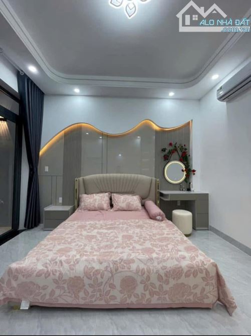BÁN GẤP NHÀ TRONG THÁNG Đ.HUỲNH TỊNH CỦA,QUẬN 3. GIÁ 3TỶ910/60M2(4MX15M).SỔ SẠCH HOÀN CÔNG - 6