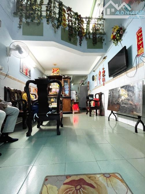 LÝ THƯỜNG KIỆT QUẬN 10 34M2 4 TẦNG, CÁCH MẶT TIỀN 1 CĂN. NHỈNH 6 TỶ - 6