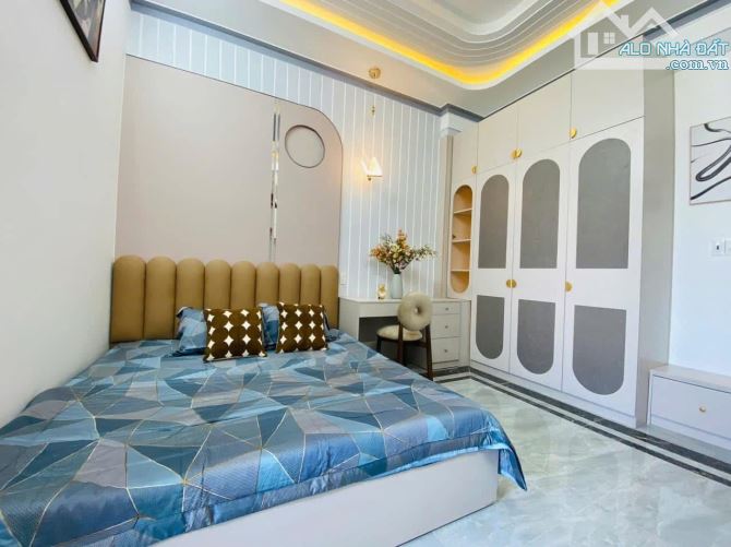 NẮM CHÍNH CHỦ BÁN NHÀ 2 TẦNG HẺM 5M 3-4 NGUYỄN VĂN CỪ - 6