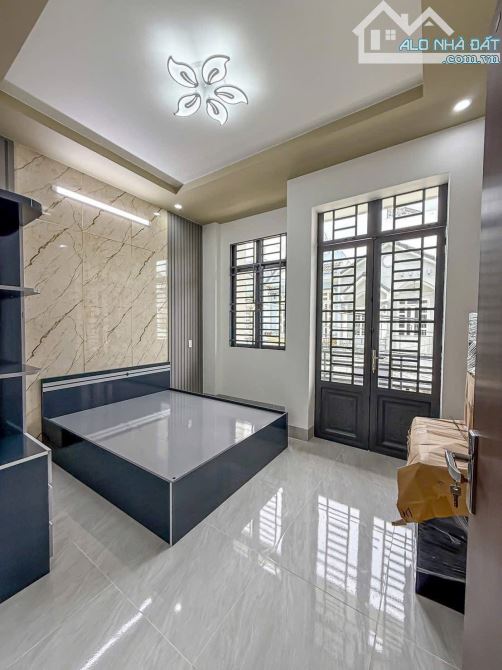 CẦN BÁN NHÀ 3 TẦNG MẶT TIỀN ĐƯỜNG SỐ 23 KHU THỚI NHỰT - 6