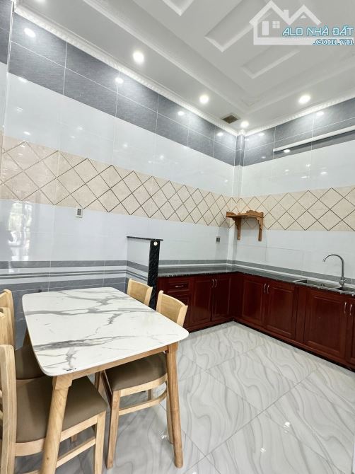 NẮM CHÍNH CHỦ BÁN NHÀ 2 TẦNG KHU DÂN CƯ 3A - 6