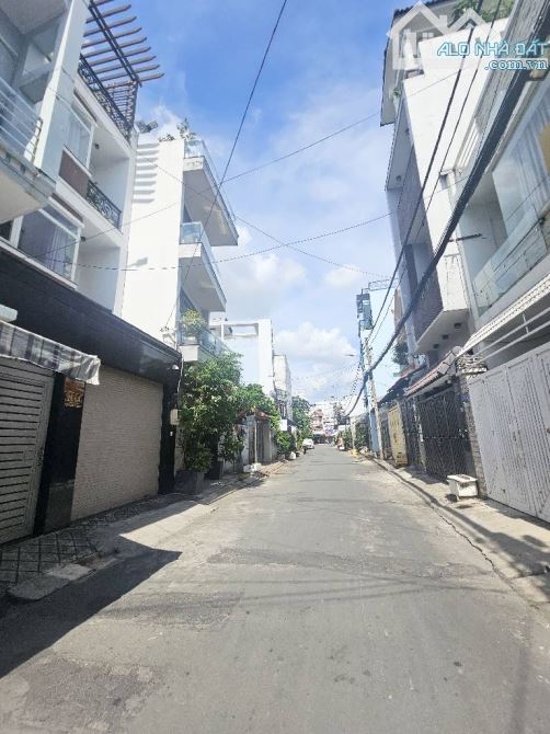 SƠN KỲ-TÂN PHÚ-DTs 205M2-5TẦNG-5PN-HXH 7M THÔNG-5P QUA AEON-GẦN CHỢ-SHR-HC ĐỦ-CHỈ 5.X TỶ - 6