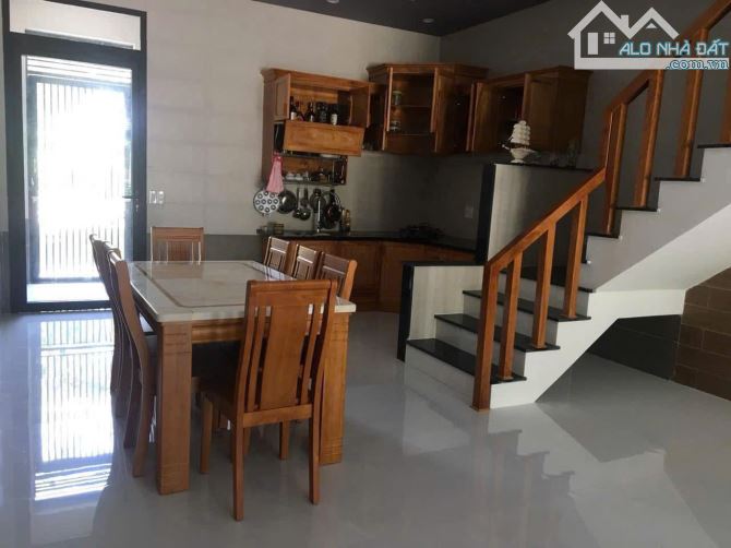 BÁN NHÀ ĐỐI DIỆN CÔNG VIÊN - ĐƯỜNG  NGUYỄN VĂN HƯỞNG, TP BÀ RỊA ( PHƯỜNG TAM LONG, TP HCM - 7