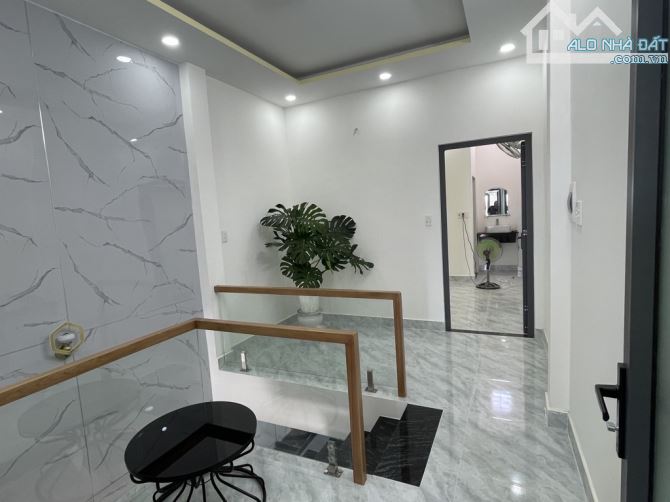 Tân Bình, Nguyễn Phúc Chu, DT 60M2, 2 Tầng, Nhà Mới Ở Ngay Giá chỉ 5. 2 Tỷ - 7