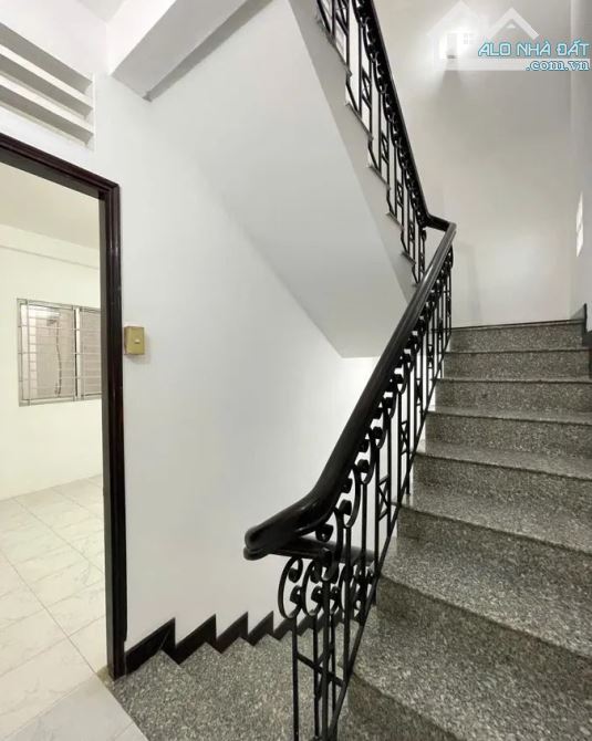 NHÀ MẶT TIỀN PHÚ NHUẬN: Giá Hẻm, DT 60.5M², 4 Tầng, Tiện Kinh Doanh, Chỉ 13.5 Tỷ! - 7