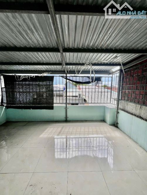 HÀNG HIẾM! Bán nhà 2.5 tầng MT Đa Mặn 5 ngay Bùi Tá Hán, Nam Việt Á - 90m2 - Giá 7 tỷ x - 7