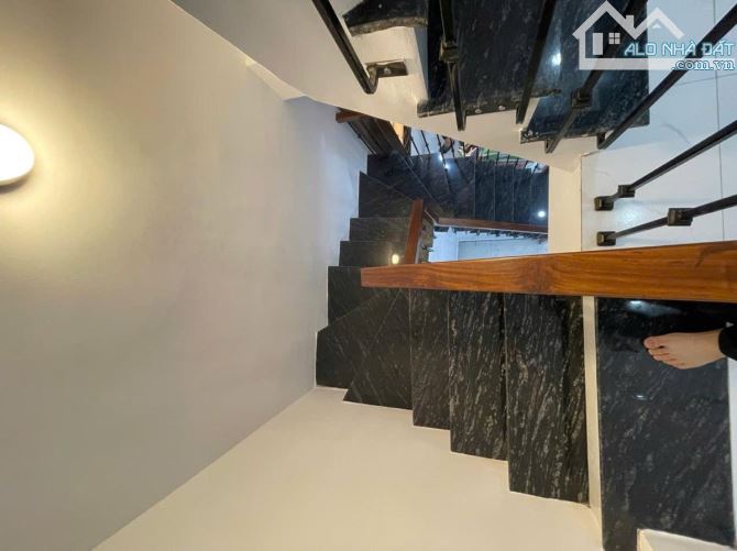 VÕNG THỊ THÔNG THUỴ KHUÊ, MẶT NGÕ KINH DOANH DÂN XÂY 30m RA PHỐ , 4 TẦNG 40m MT 6m 9.5 Tỷ - 7