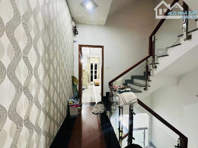Bán nhà Phan Huy Ích, Hẻm 5m, 53m2, 4 Phòng Ngủ, 5 tầng, 6 Tỷ xxx - 7