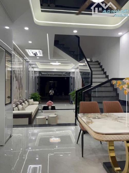 BÁN GẤP NHÀ TRONG THÁNG Đ.HUỲNH TỊNH CỦA,QUẬN 3. GIÁ 3TỶ910/60M2(4MX15M).SỔ SẠCH HOÀN CÔNG - 7