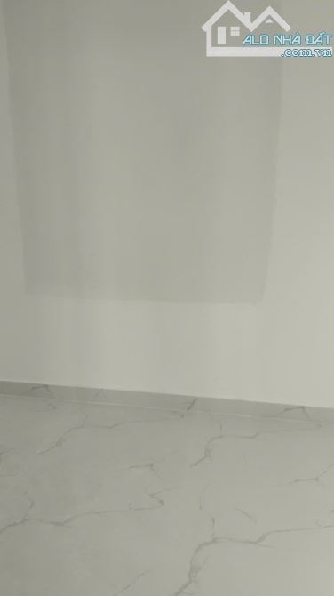 Bán Nhà Mặt Tiền hẻm Lô góc, 40m2, 2 Tầng, ngang 4,2m Đường thông sằm uất - 7