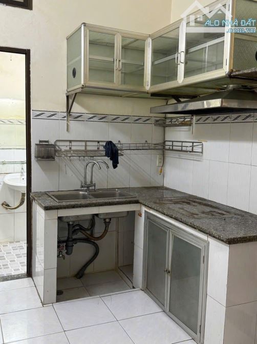 Bán nhà hẻm Nguyễn Thị Tần Phường Chánh Hưng. Nhà nở hậu L - 7