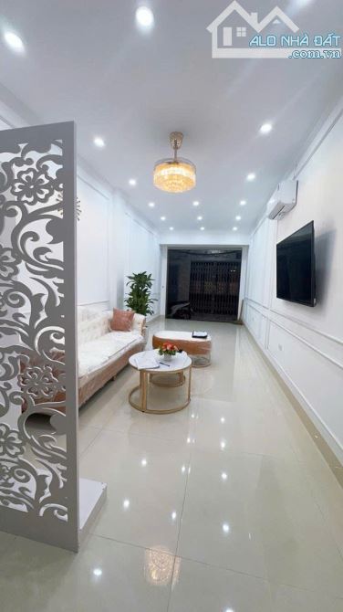 BÁN NHÀ VĂN CAO - LIỄU GIAI – 45M² – GIÁ 6.8 TỶ - 7