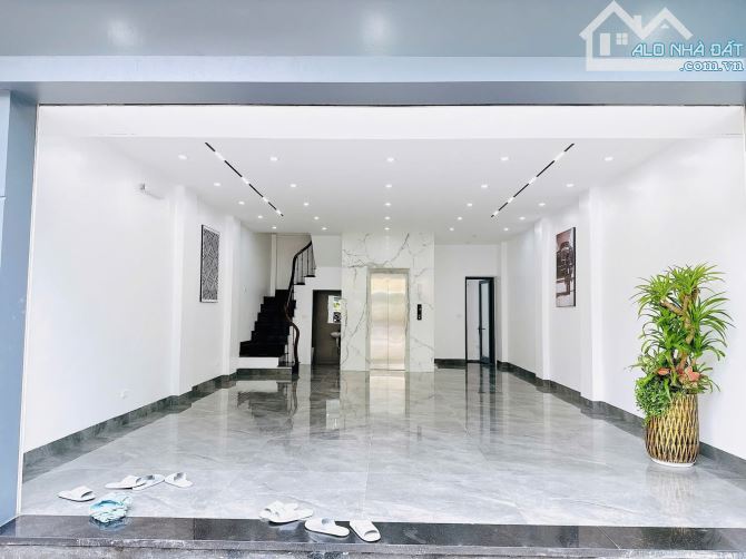 💥 CẦN BÁN NHÀ ĐỊNH CÔNG – 74M² – 6 TẦNG THANG MÁY – MẶT TIỀN 6M – MÁY BAY TRÁNH – 26.8 TỶ - 7