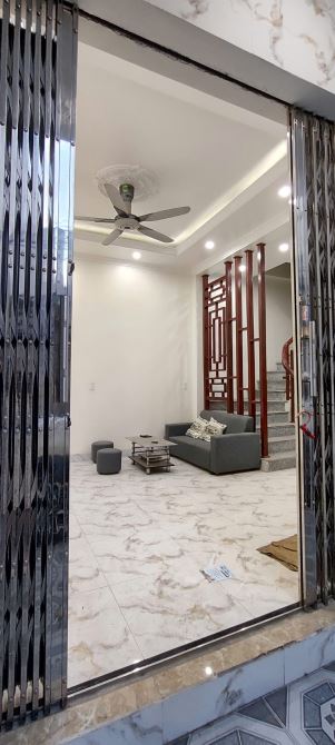 Nhà 3 tầng mới đẹp mặt ngõ Trần Nhân Tông - 8
