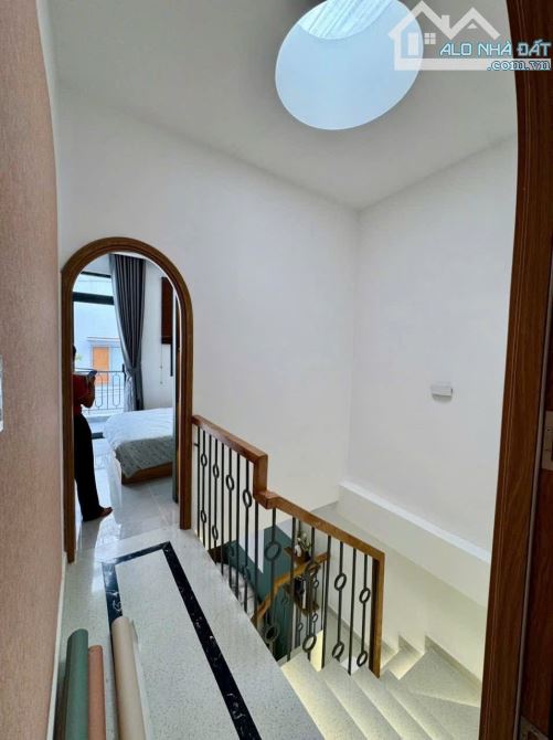 Gấp bán HẠ GIÁ 200 triệu - Chỉ còn 5 tỷ 250 cho Nhà phố 2 Tầng 4mx12m Full nội thất - 8