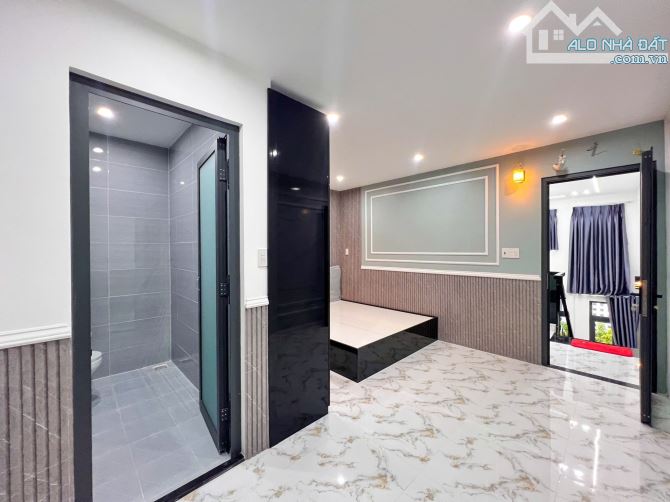 NẮM CHÍNH CHỦ BÁN NHÀ 2 TẦNG HẺM 5M  NGUYỄN VĂN LINH - 8