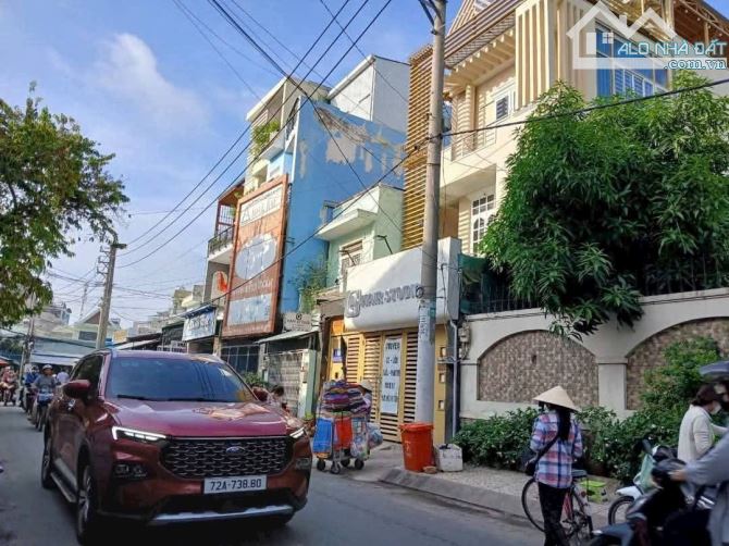 🔥 BÁN CHDV Quận 2 có 31 PHÒNG – THU NHẬP 118TR/THÁNG – HẺM XE HƠI NGUYỄN TUYỂN, Quận 2 - 8