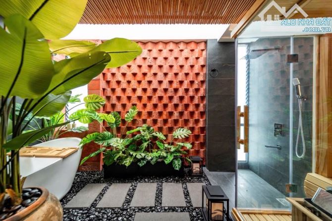 💥VILLA 5 TẦNG XINH LUNG LINH - XE HƠI NGỦ NHÀ - 4.5 X 17 - NGAY CÔNG VIÊN LÀNG HOA GÒ VẤP - 9