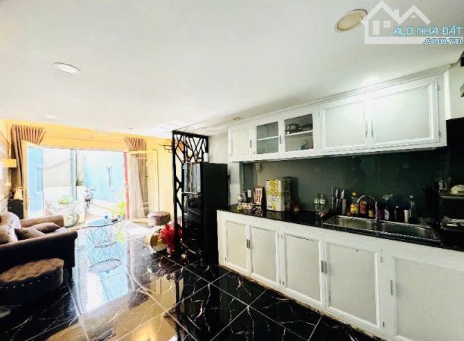 Mua nhà 3 tầng 3 phòng ngủ SHR quận Gò Vấp giá 2 tỷ 79 - Đường Quang Trung Phường 10 - 9