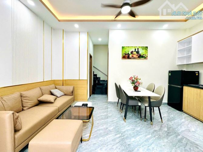 Villa Mini Góc 2 MT Hẻm - Đường CMT8 Tân Bình - Chỉ Hơn 5T - 9