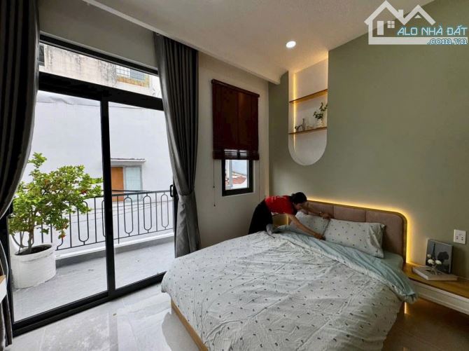 Gấp bán HẠ GIÁ 200 triệu - Chỉ còn 5 tỷ 250 cho Nhà phố 2 Tầng 4mx12m Full nội thất - 9