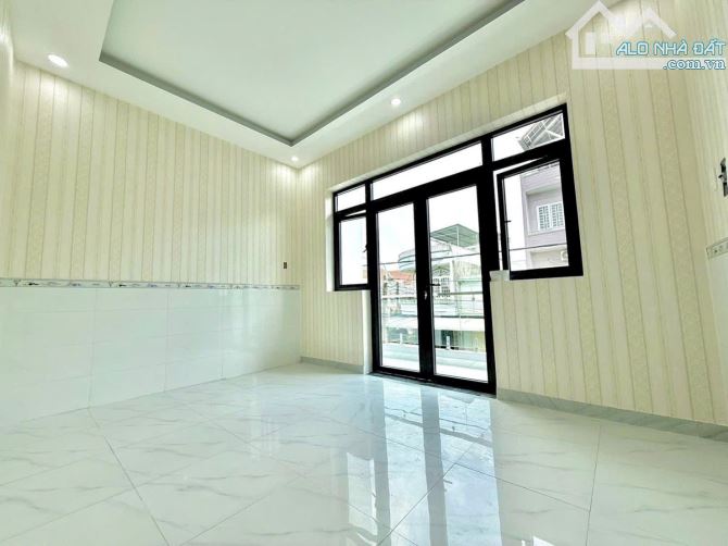 Bán nhà 1 trệt 1 lầu sổ riêng thổ cư p. Bủu Long - 9