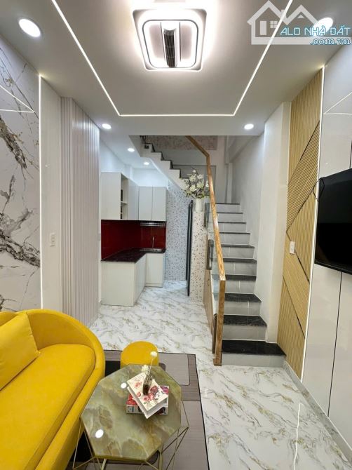 Nhà mới full nt đẹp giữa lòng SG quận 10 - 9