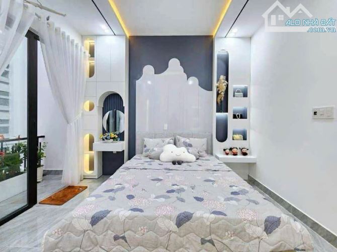 📌📌📌LÀM VIỆC TRỰC TIẾP GIÁ TỐT !!!bán nhà 3 tầng mặt tiền lê văn thịnh - 9