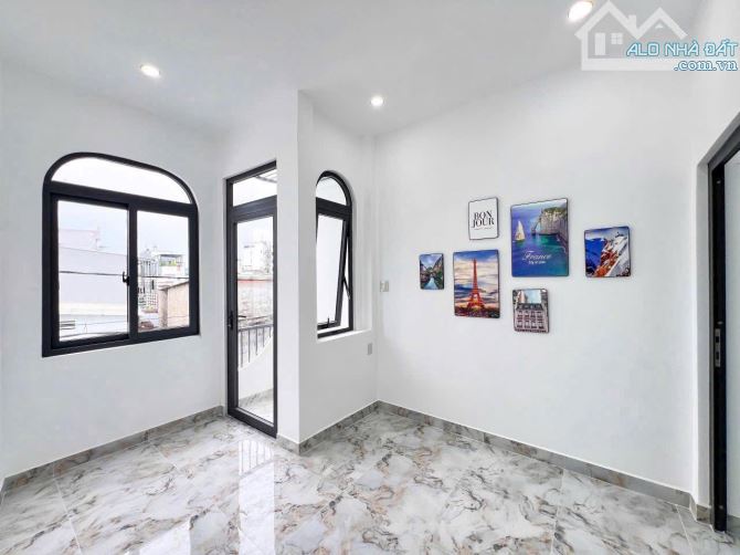 NẮM CHÍNH CHỦ BÁN NHÀ 2 TẦNG HẺM 208 CÁCH MẠNG THÁNG 8 - 9